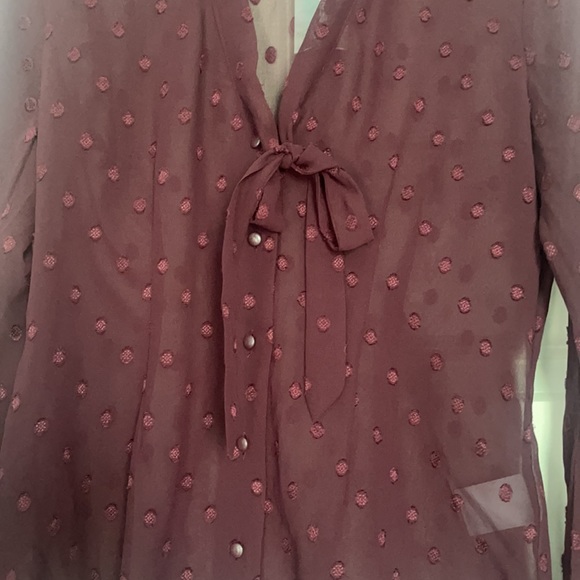 Express Tie Neck Medallion Print Blouse small - Picture 4 of 8